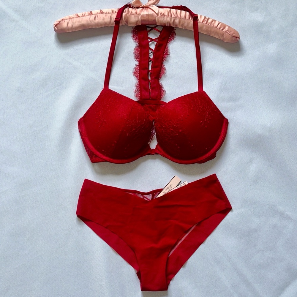 Victoria’s Secret NWT - Red Lace up Push-Up Bra-34C & Matching Panty - Small